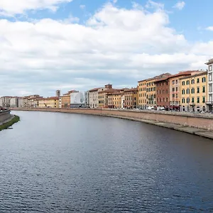 Apartment Borgo Stretto Bright, Pisa