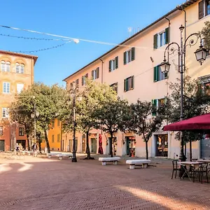 Apartment Hostly - La Pera - 2 Bedrooms, Full Center, Pisa