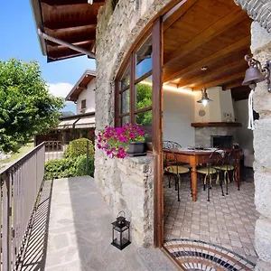 Farmhouse Of Grandfather Chek Holiday home Bellagio