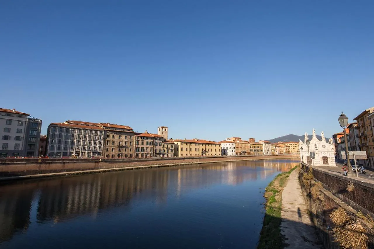 Aweshomeitaly - Lungarno Bellavista Penthouse Pisa Italy