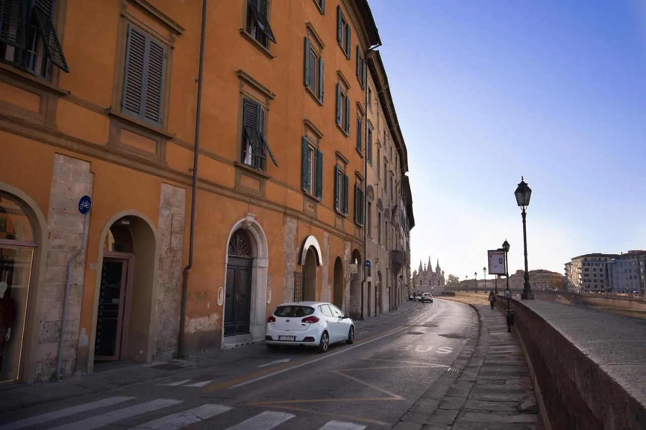 Aweshomeitaly - Lungarno Bellavista Penthouse Pisa 0*,