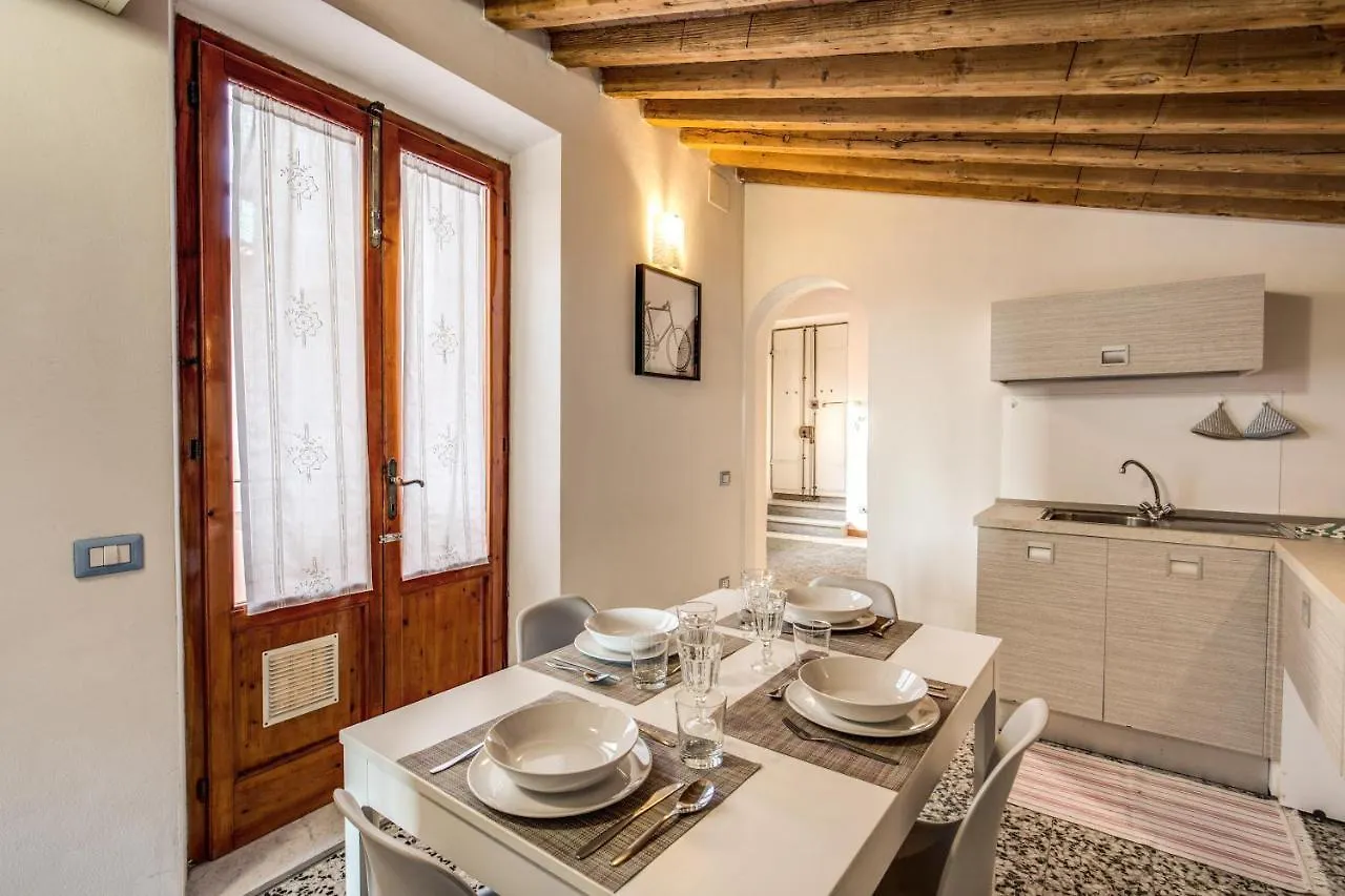 Aweshomeitaly - Lungarno Bellavista Penthouse Pisa