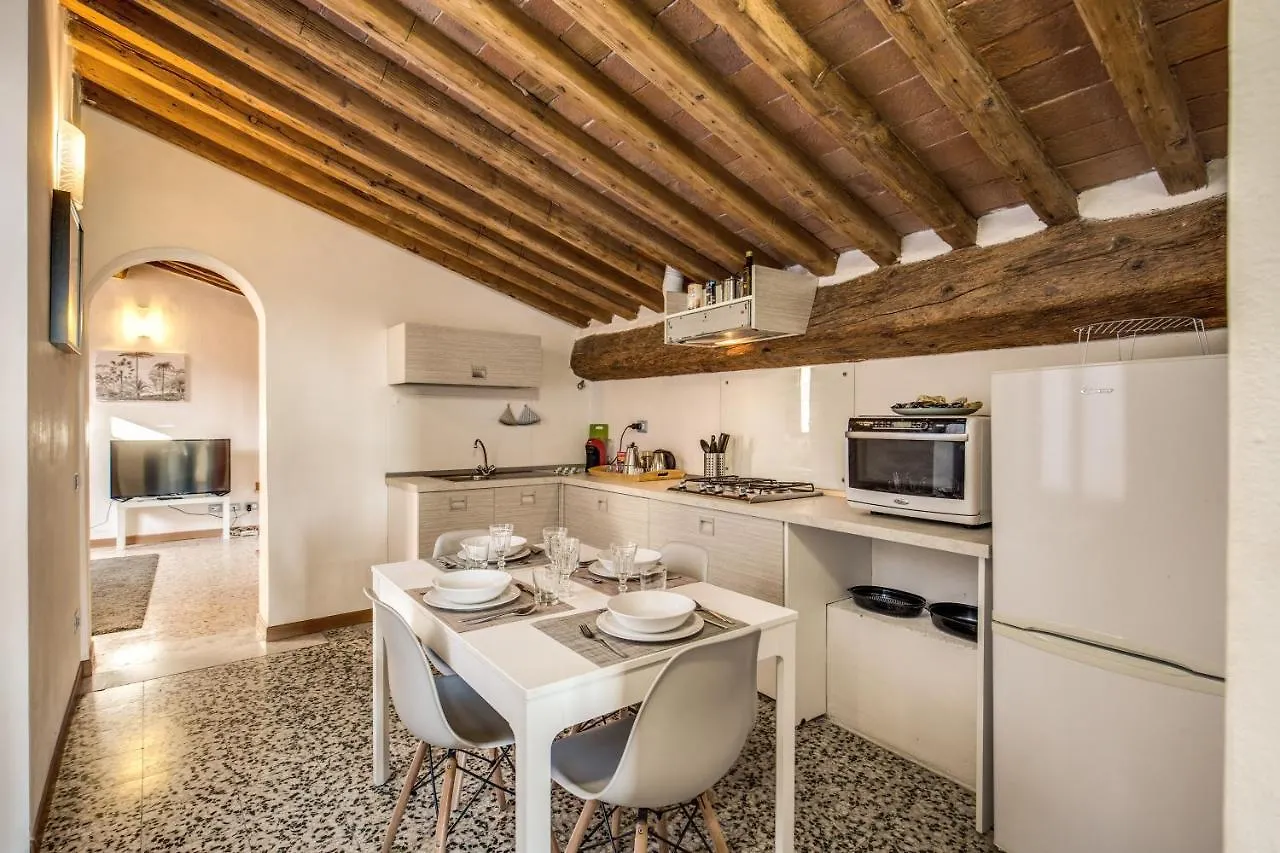Apartment Aweshomeitaly - Lungarno Bellavista Penthouse Pisa Italy