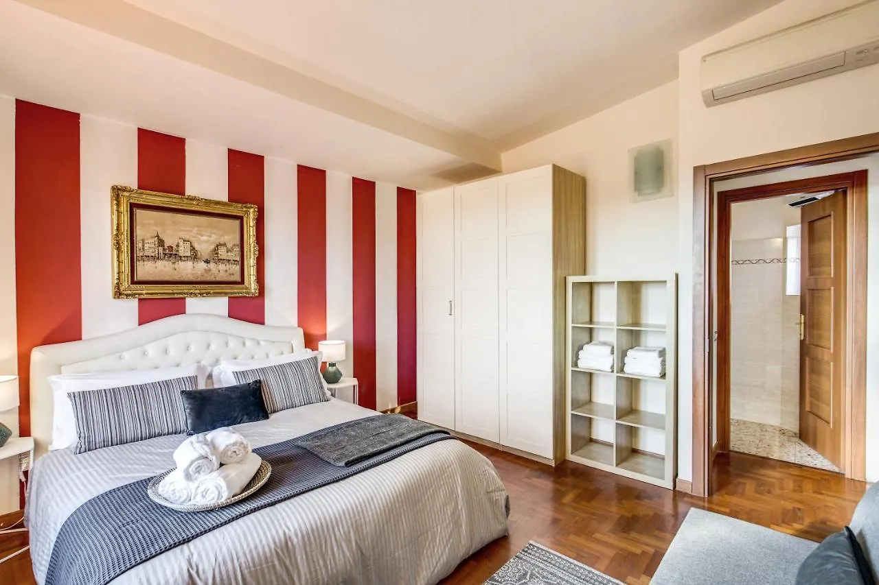 Aweshomeitaly - Lungarno Bellavista Penthouse Pisa