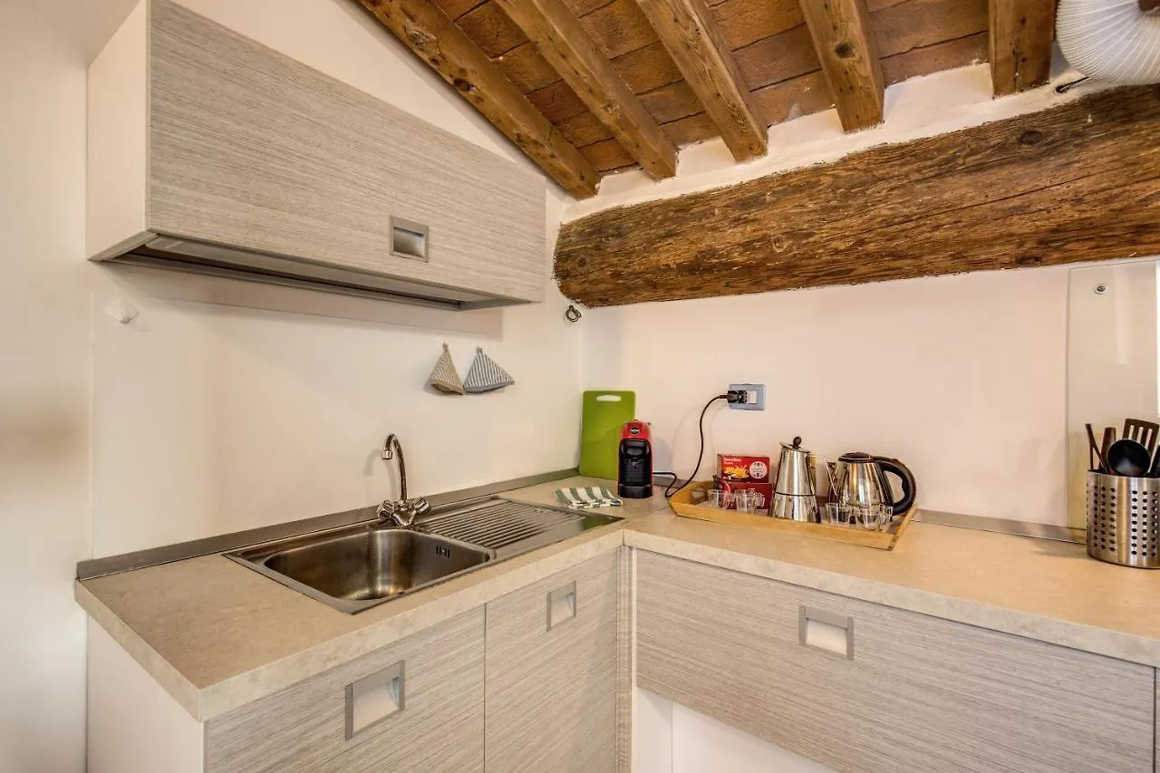 Apartment Aweshomeitaly - Lungarno Bellavista Penthouse Pisa