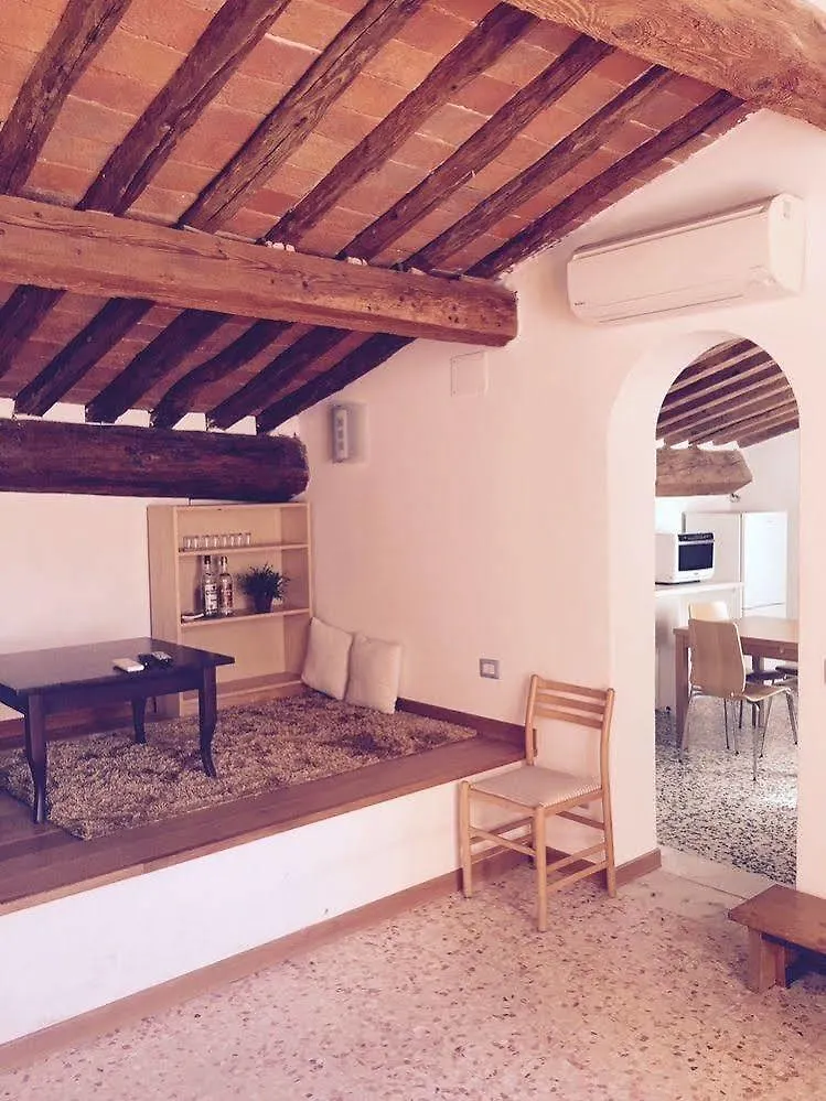 Aweshomeitaly - Lungarno Bellavista Penthouse Pisa Apartment